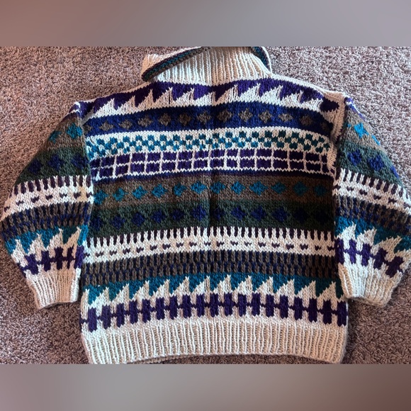 Vintage Handmade Wool Sweater - Picture 2 of 3